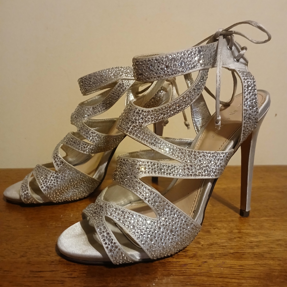 Lady Couture Uk38/US8 Silver Heels W/bag